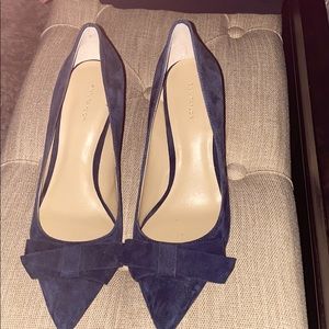 Ann Taylor Suede Pumps